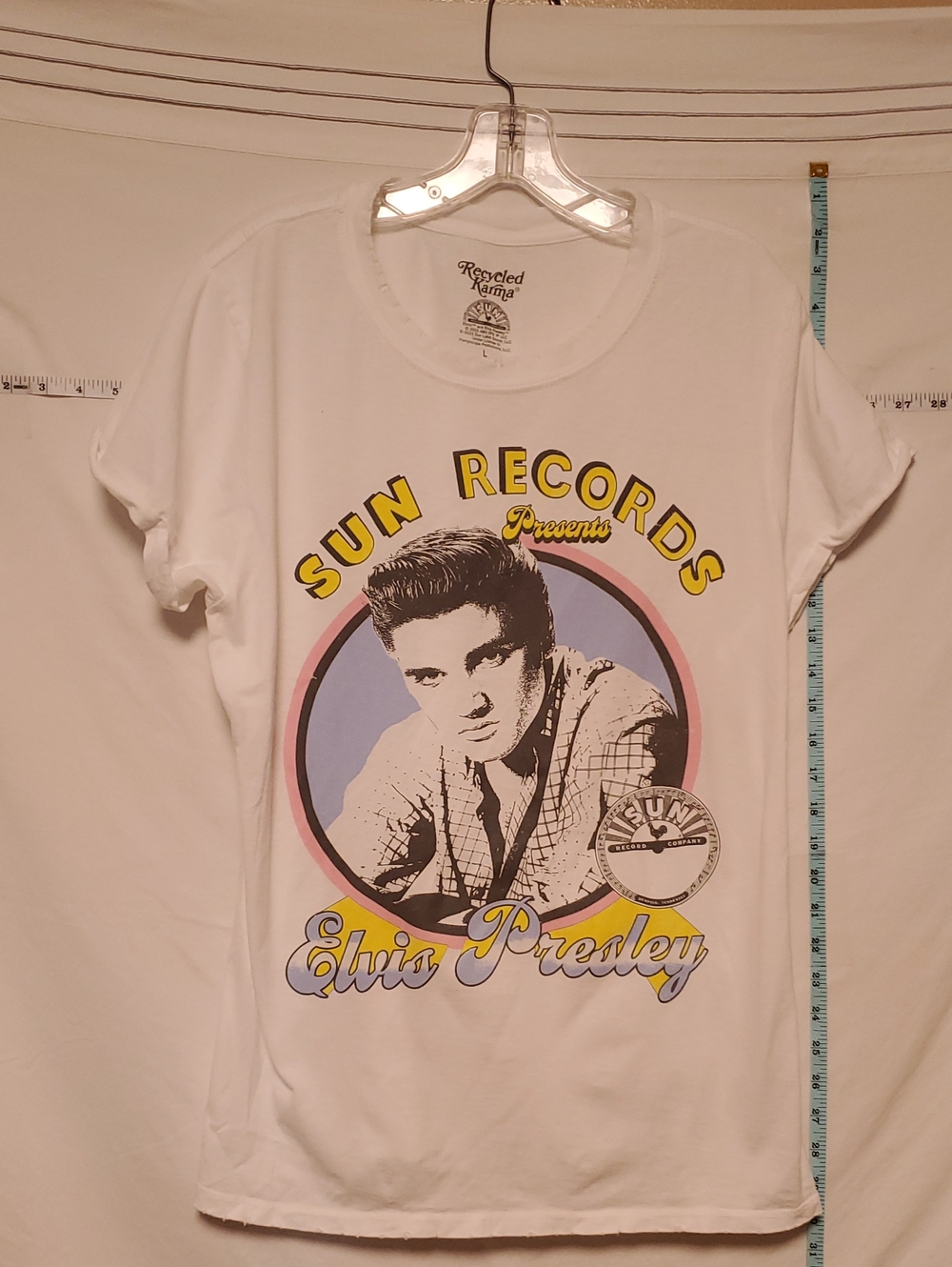 Recycled Karma White Short-Sleeve Sun Records Elvis Presley Graphic Tee Lg